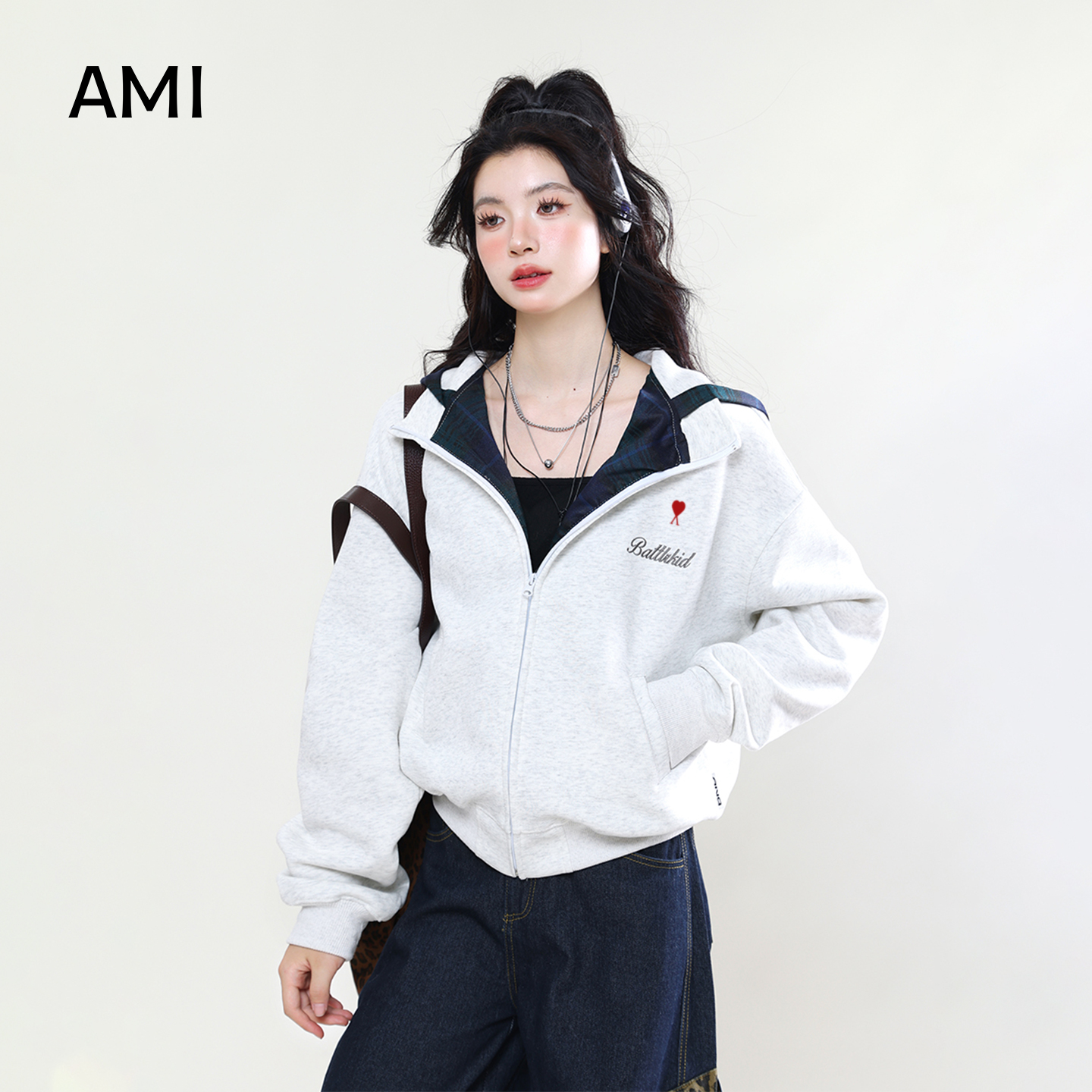 AMI2025美式复古爱心刺绣