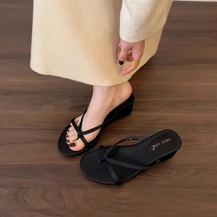 5cm厚底坡跟夹趾凉拖鞋女夏外穿人字拖2026新款配裙子沙滩