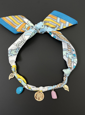 Vintage古着 Blue silk scarf metal portrait beaded necklace