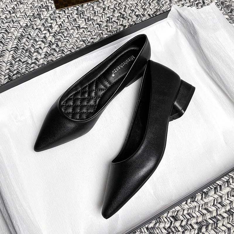 职业女鞋不累脚软底粗跟尖头单鞋气质低跟工装上班工作鞋黑色皮鞋