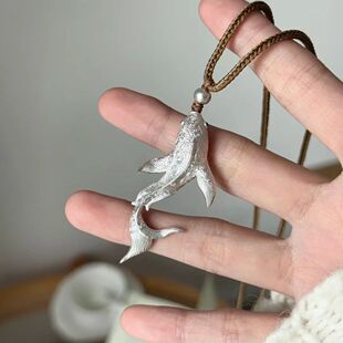 鱼跃龙门银色锦鲤吊坠棕色编绳项链新中式 挂脖毛衣链 百搭精致长款