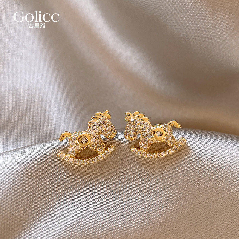 金色碎冰冰小马钱币耳钉2026新爆款马年高级感耳饰本命年爆闪耳环,饰品/流行首饰/时尚饰品新,耳环,淘宝优惠券,粉丝福利购,淘宝优惠卷