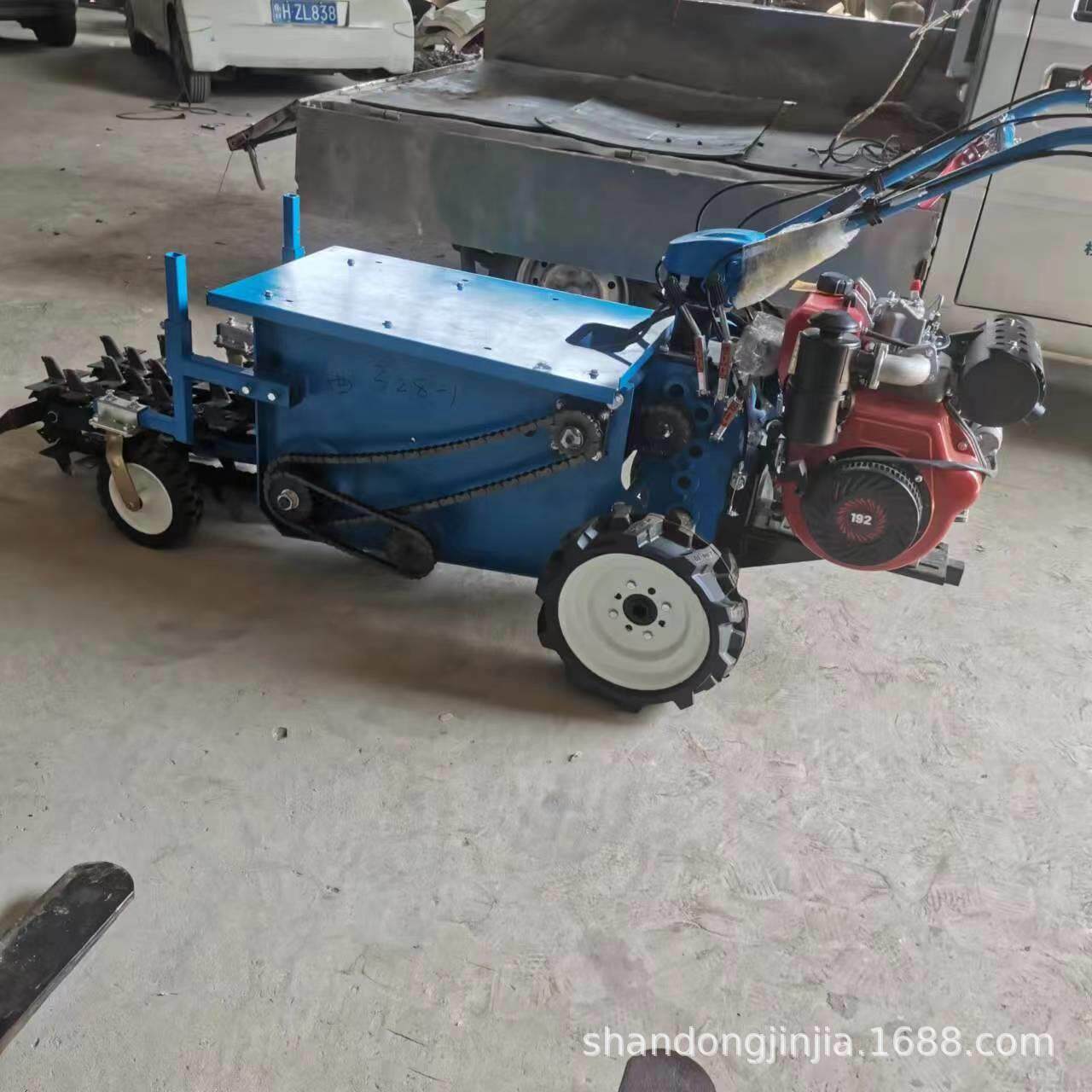 小型埋管开槽机柴油埋线缆挖沟农业工程挖槽机农田排水