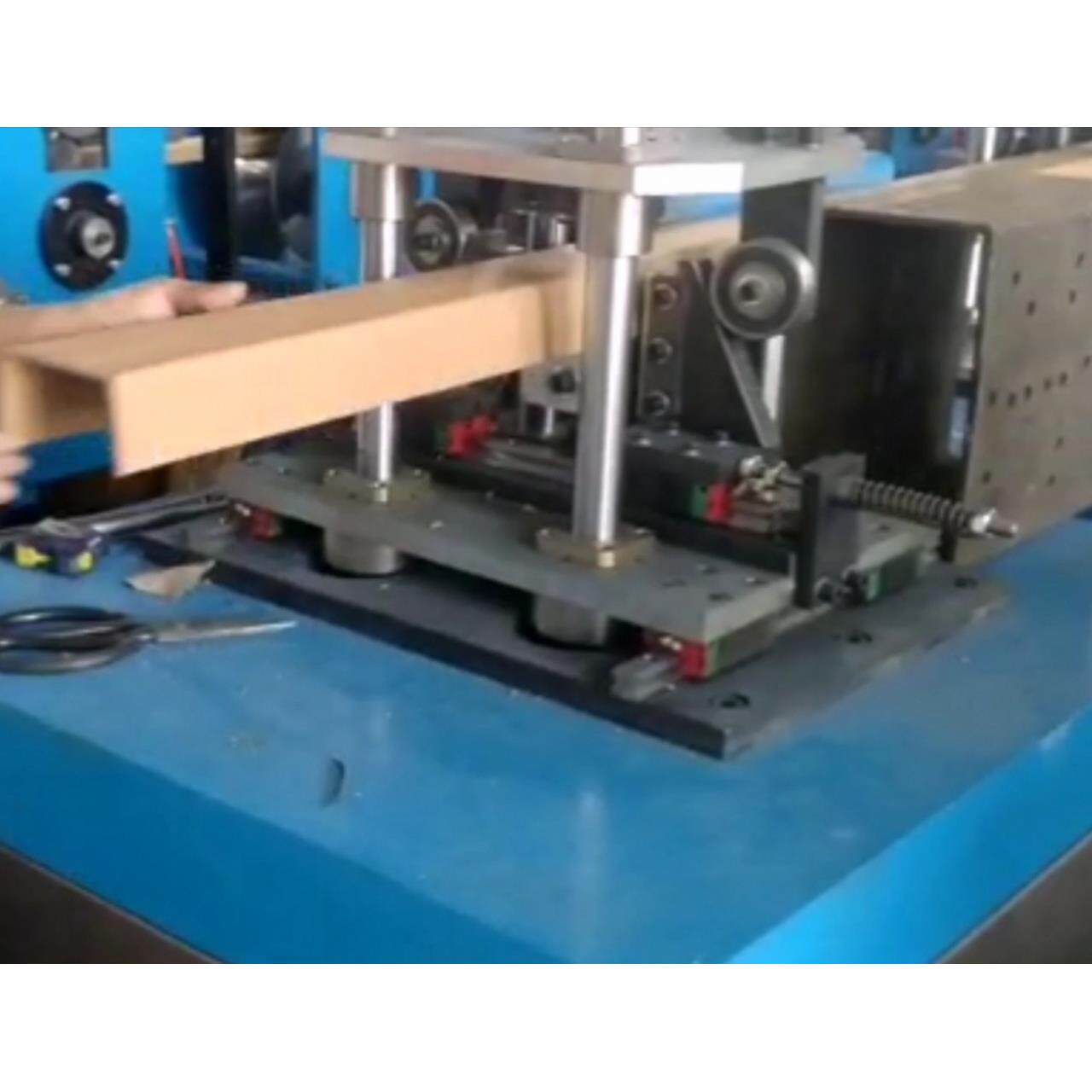 厂家直销U型纸护角生产线 U型护角设备 U型护角机(多图介绍)