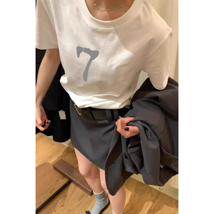 上衣 早春潮牌ins常规款 正肩圆领短袖 t恤女洋气时尚 显瘦减龄打底衫