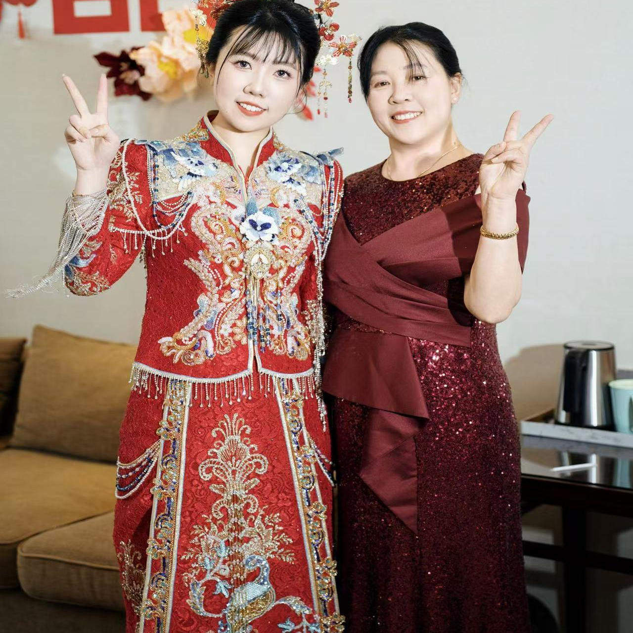 喜妈妈红色晚礼服女高级感亮片重工鱼尾宴会结婚妈妈喜婆婆婚宴装
