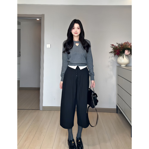 Wannvy Up 2026秋季新款镂空针织衫女设计感翻边拼接休闲裤两件套