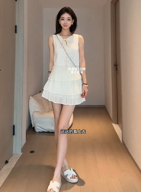 向晚意 STUDIO 女装韩版减龄甜美无袖背心上衣压褶蛋糕短裙两件套