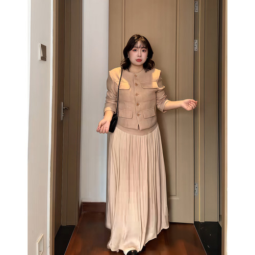 Wannvy up 气质通勤百搭小香风外套女温柔风高腰显瘦设计感半身裙