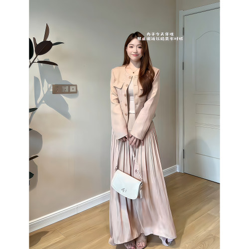 Wannvy up 小香风温柔感外套百褶裙两件套高级感气质通勤套装