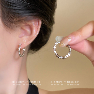时尚 高级感小众轻奢耳扣独特个性 显脸小耳饰 2025新爆款 碎银几两