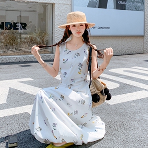 时尚设计感宽松显瘦圆领碎花无袖连衣裙夏季新款百搭减龄休闲长裙图片