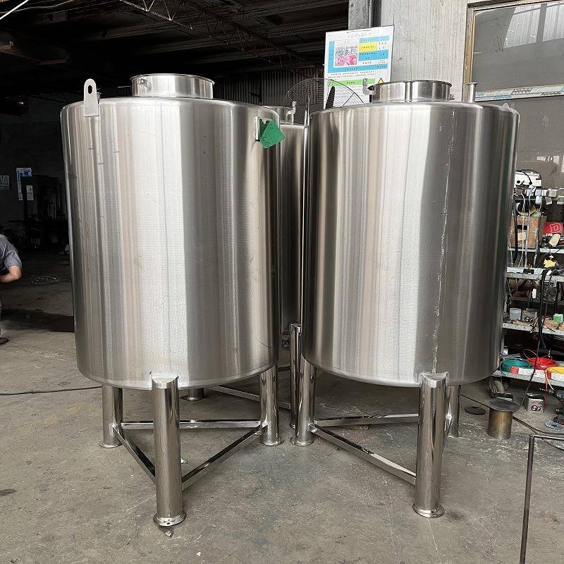 不锈钢压力真空罐储存罐立式304不锈钢储罐化学储液罐加热可移动