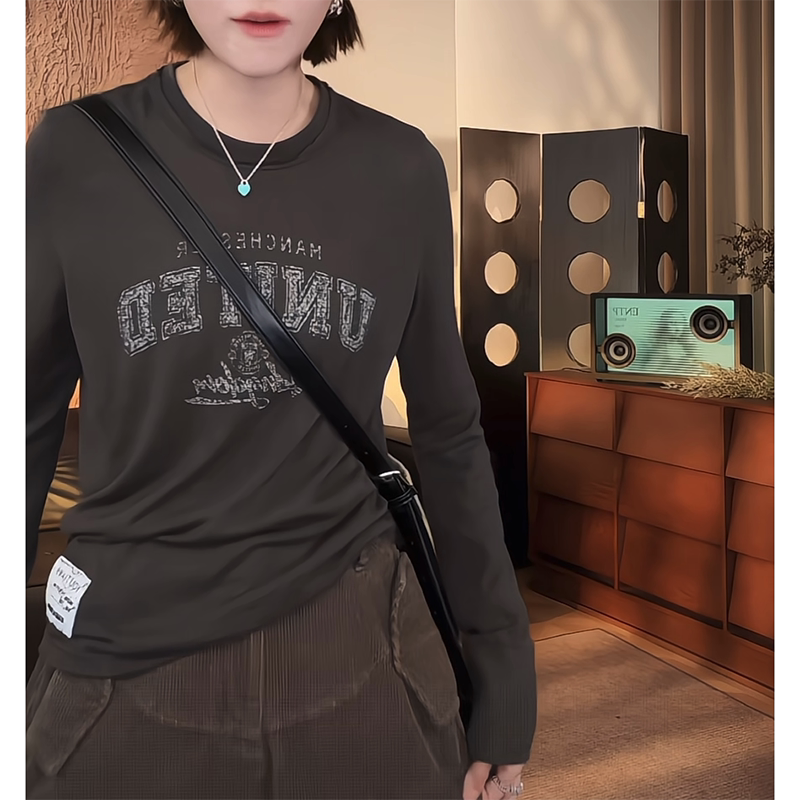 韩系小个子简约百搭长袖T恤女春秋显瘦休闲上衣字母印花打底衫潮