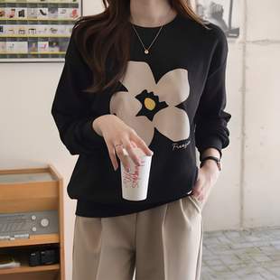 内搭上衣T恤 卫衣女宽松圆领大码 韩式 休闲风黑色显瘦花朵印花长袖