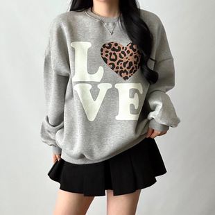 灰色上衣体恤 炸街长袖 韩式 休闲风豹纹爱心字母印花宽松卫衣女美式