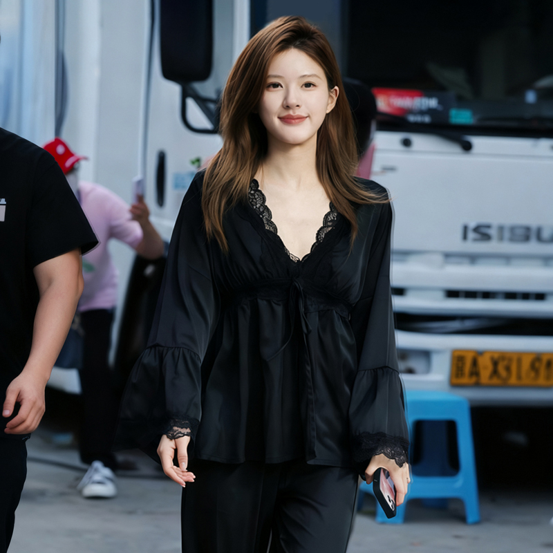 赵露思同款许你耀眼睡衣纯欲风女性感长袖休闲家居服三件套装2025