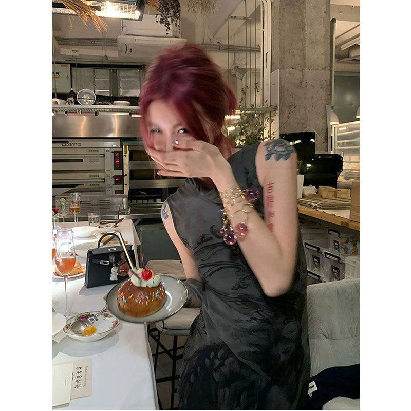 不染风月复古风印花无袖