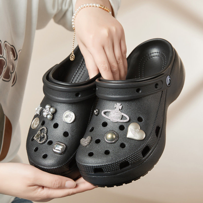 超好看云朵洞洞鞋女士2026新款外穿夏季凉鞋黑色防滑厚底增高拖鞋