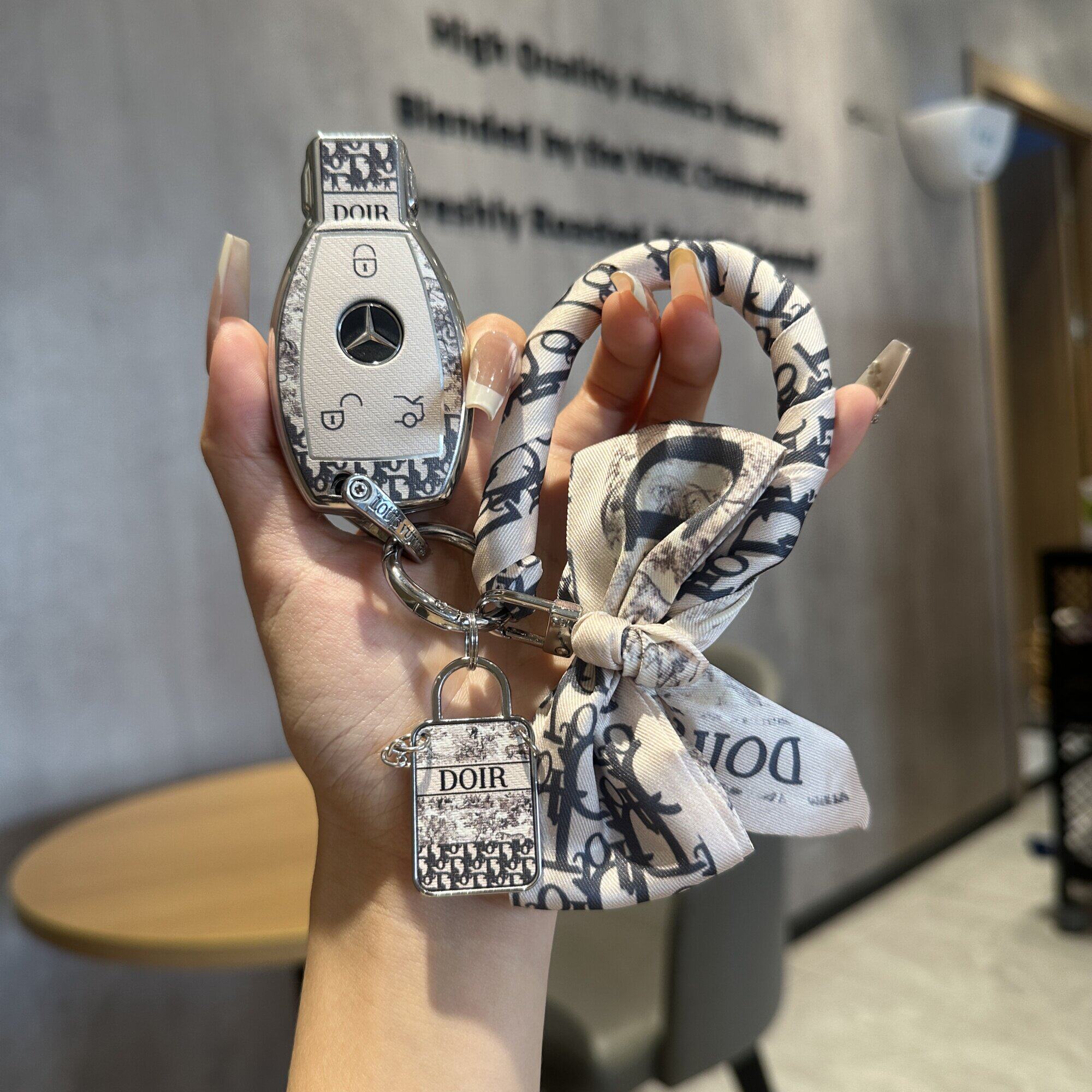 2024款奔驰E300L/E260L钥匙套专用奔驰E级车扣全包壳高档豪华男女