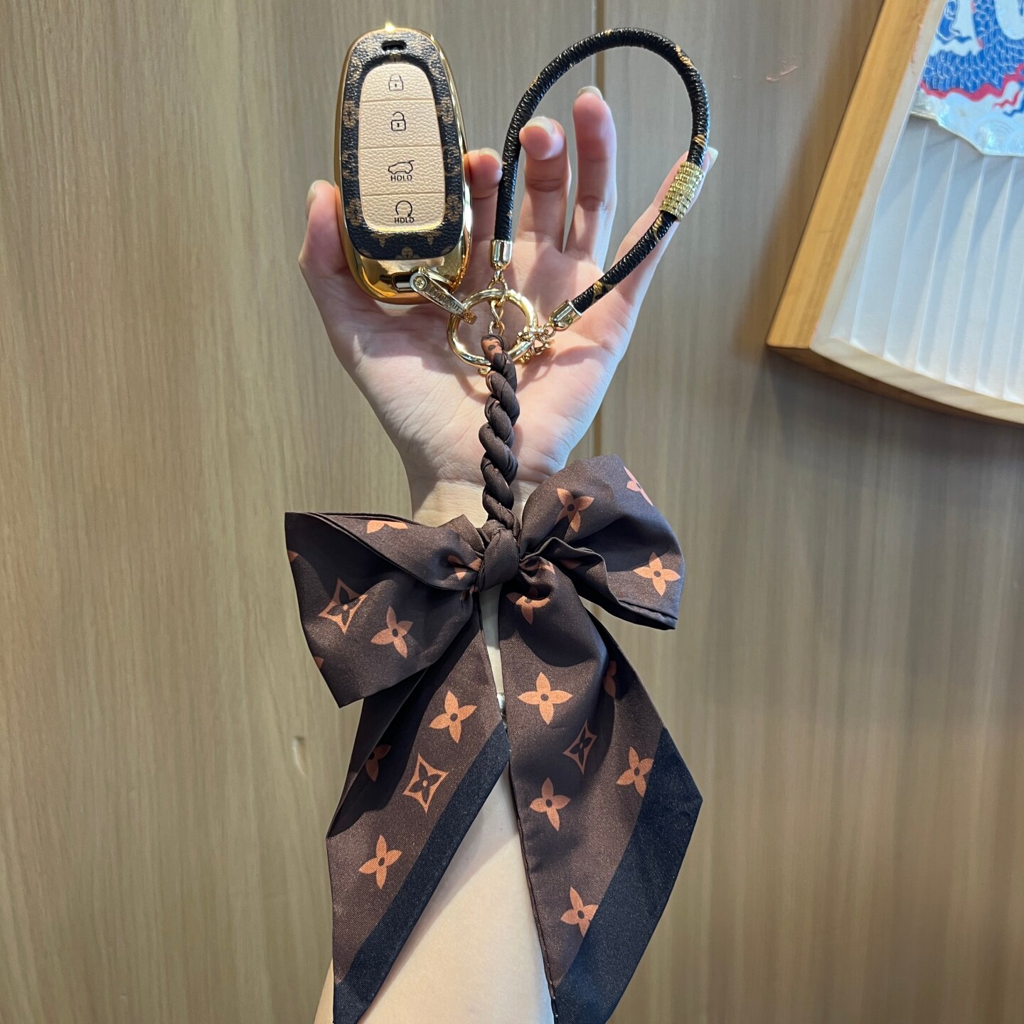 现代钥匙套伊兰特车ix35女名图朗动领动ix25悦动悦纳胜达高档23款图片
