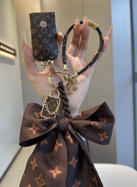 适用新款阿维塔07钥匙套阿维塔12/11车Max增程版纯电版Ultra壳扣