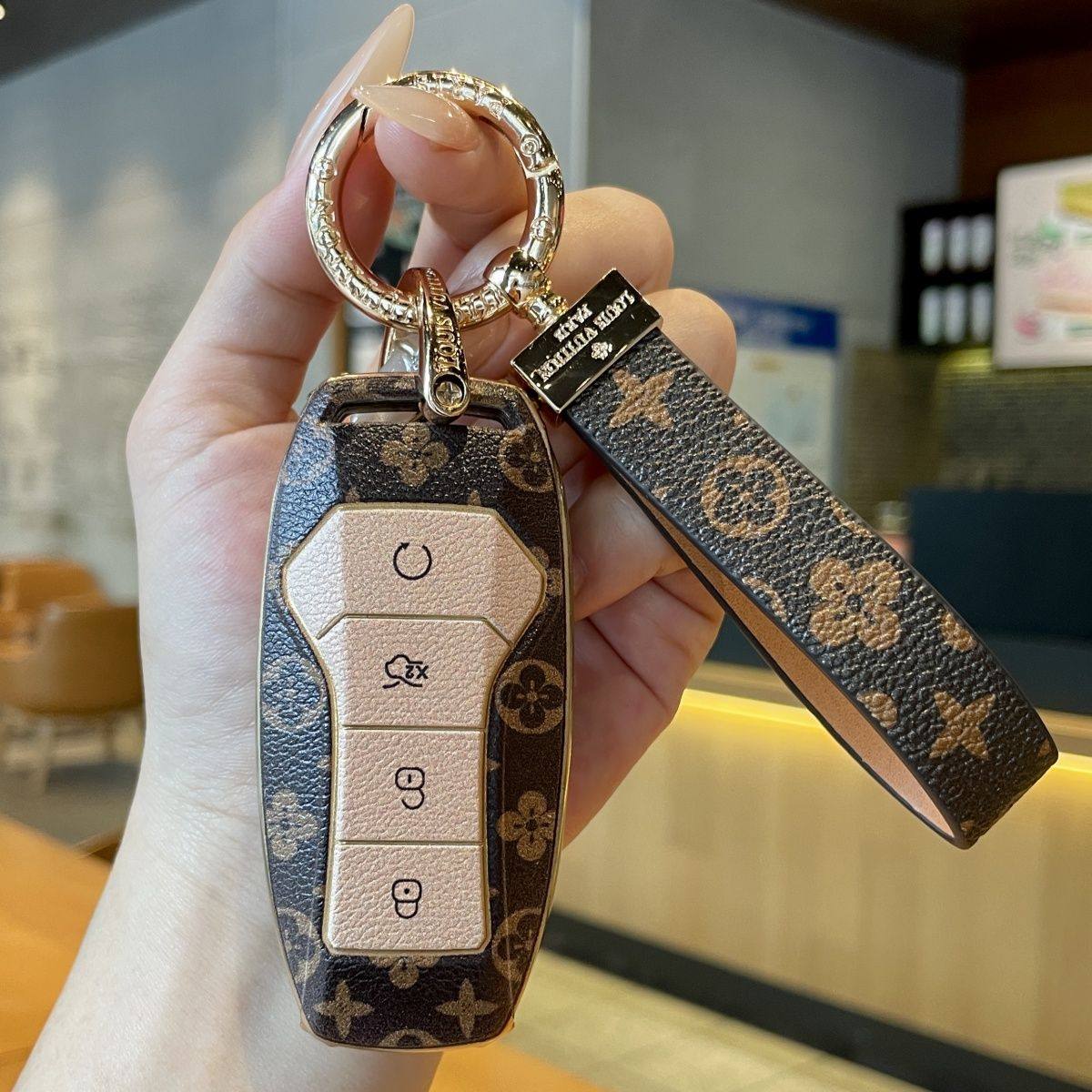 适用于比亚迪钥匙套海豚宋plus秦d汉ev元pro唐海鸥海狮海豹包壳扣