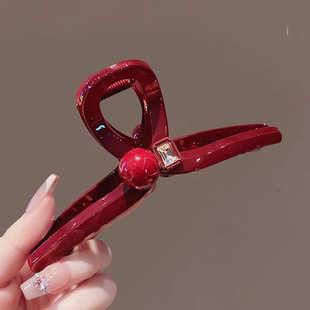 红色新款发夹女秋冬大号抓夹后脑勺夹子高级感盘发鲨鱼夹时尚发卡