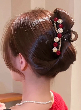 新年红色山茶花大号水钻抓夹女后脑勺盘发发夹过年本命年夹子头饰