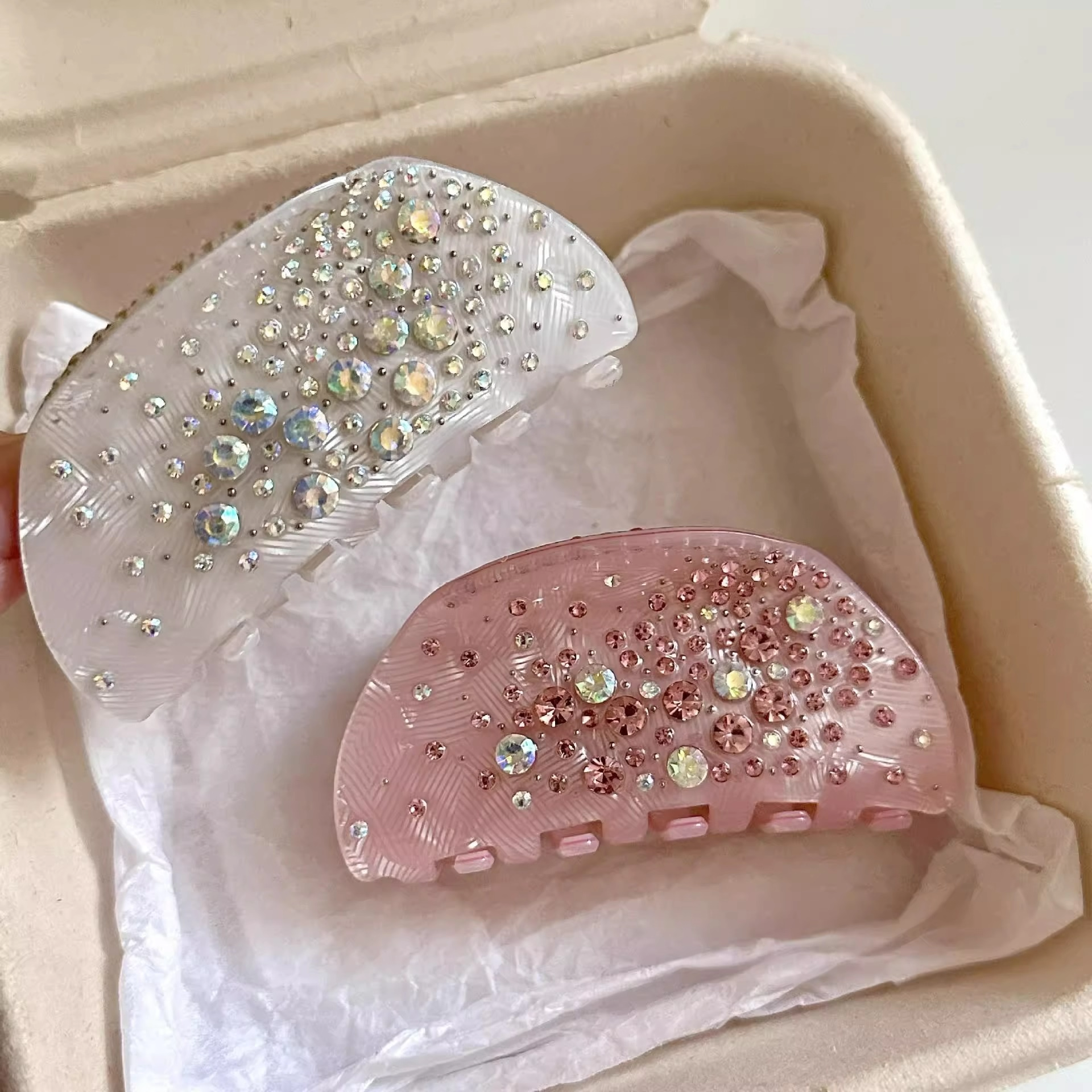 韩国法式水钻重工镶钻纯白色闪亮醋酸鲨鱼家夹盘发抓夹轻奢发夹子,饰品/流行首饰/时尚饰品新,发饰,淘宝优惠券,粉丝福利购,淘宝优惠卷