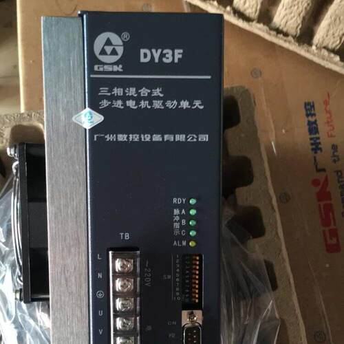 DY3F混合式步进驱替DY3F-30动元DY3F-30步进驱动器Y3D-F28DY3E-28