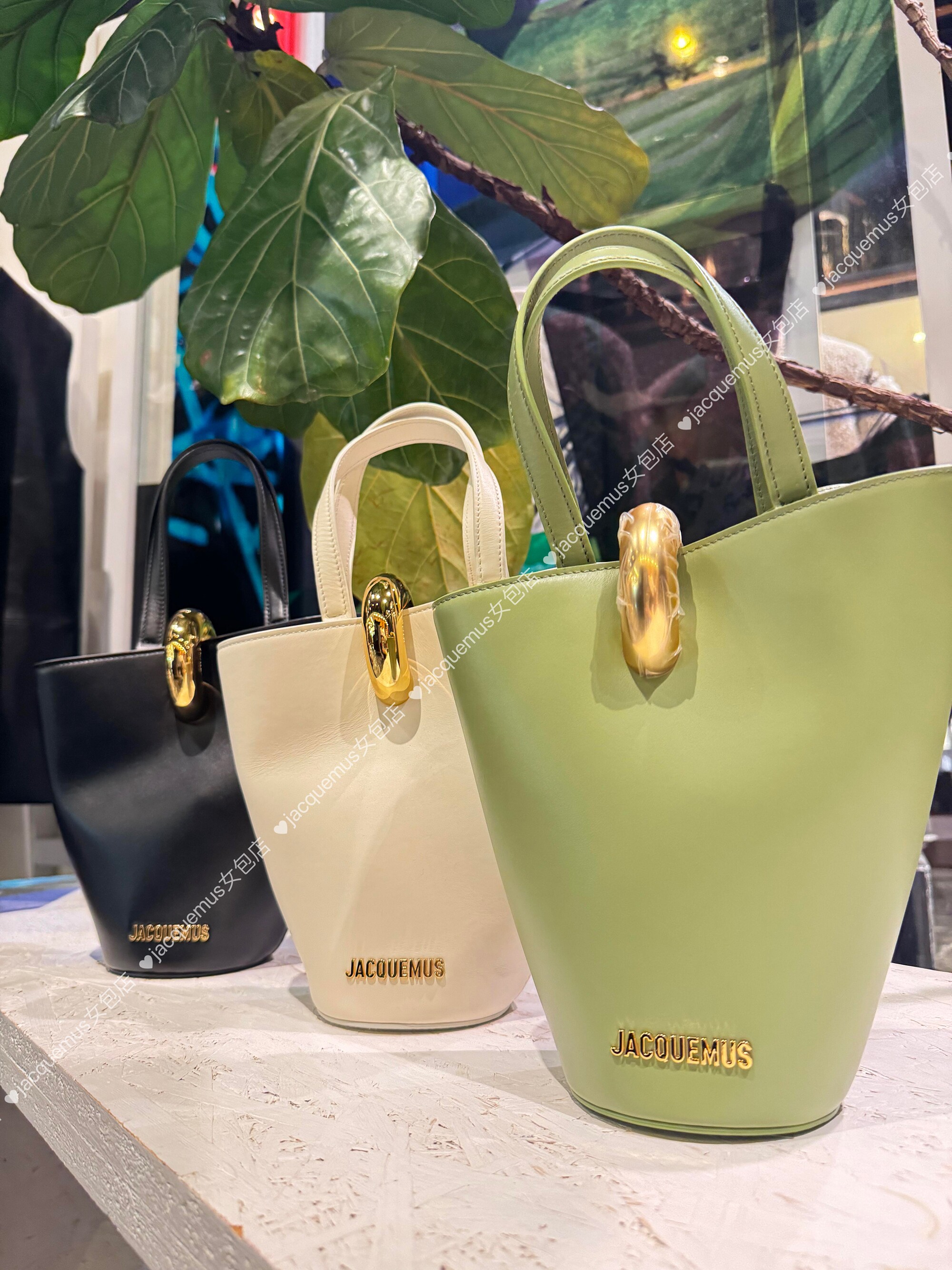 Jacquemus üslubunda asimmetrik dəri krossbody çanta