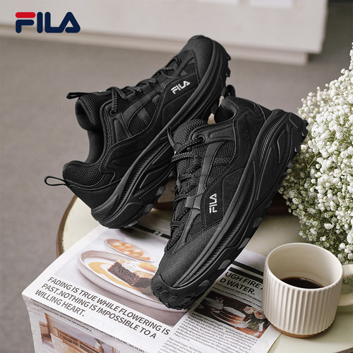 FILA斐乐满天星情侣老爹鞋