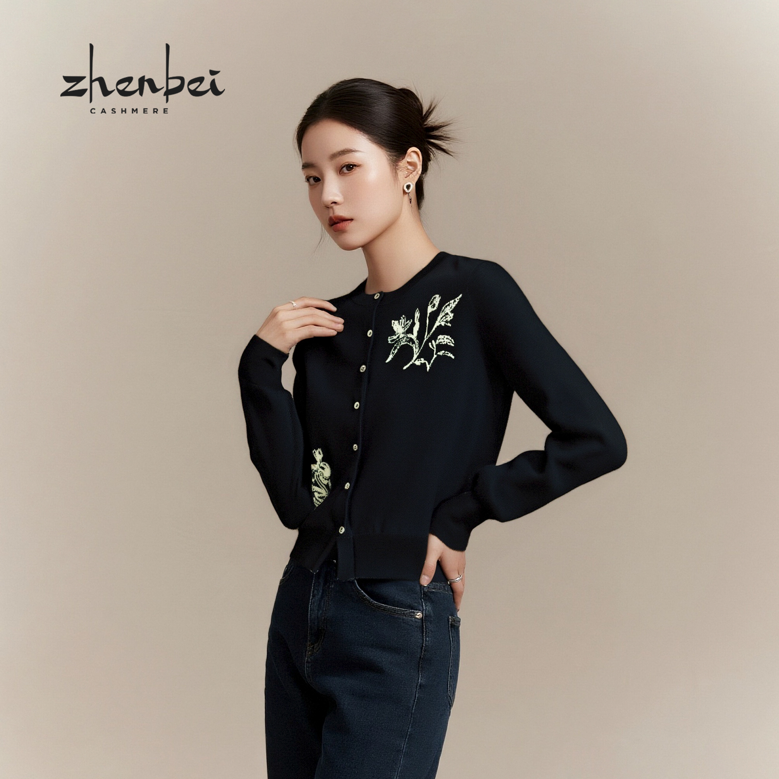 珍贝春秋新款丝绒提花烫饰女开衫