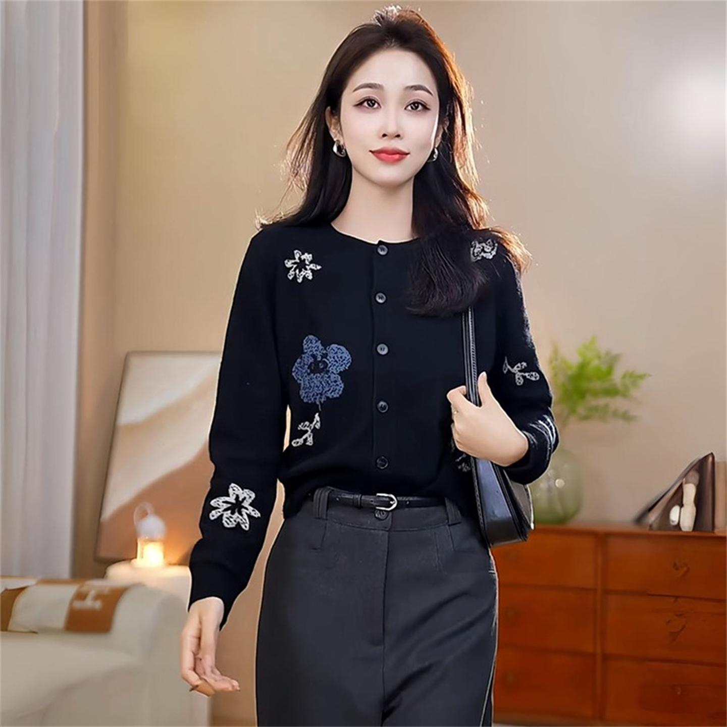 高级色黑色修身绣花针织开衫女秋冬季2026新款上衣小个子毛衣外套