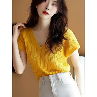 宽松休闲通勤百搭上衣女装 新款 夏季 时髦洋气黄色显白V领针织短袖