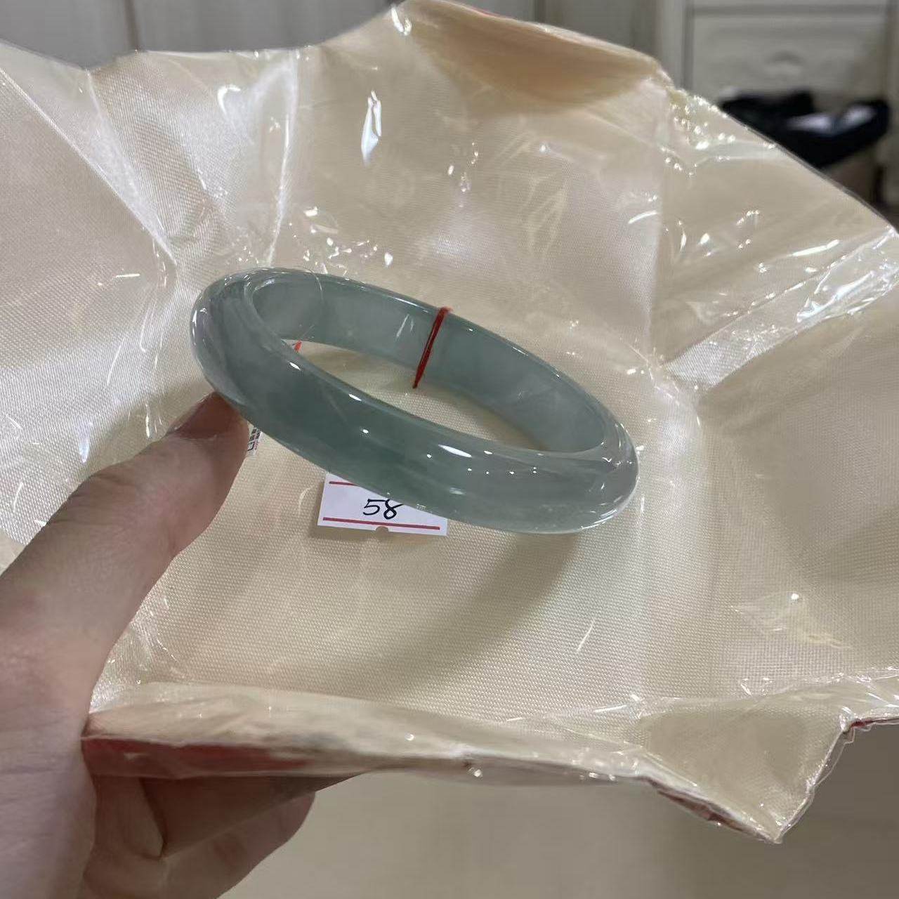 最相物"空青系列"冰透飘花缅甸翡翠玉手镯油青女款贵妃真玉石处理