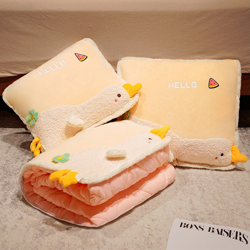 冬季摺叠抱枕被子二合一两用加厚车内靠枕宿舍空调毯女生可爱午睡