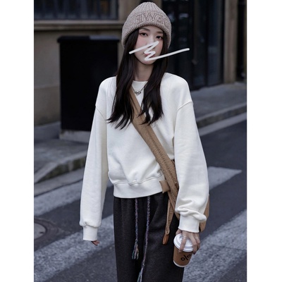 超好看白色短款卫衣女款小个子保暖秋冬2025新款加绒加厚圆领上衣