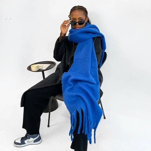 蓝色围巾女款2025新款秋冬季韩系氛围感高级感手套马海毛加厚女士