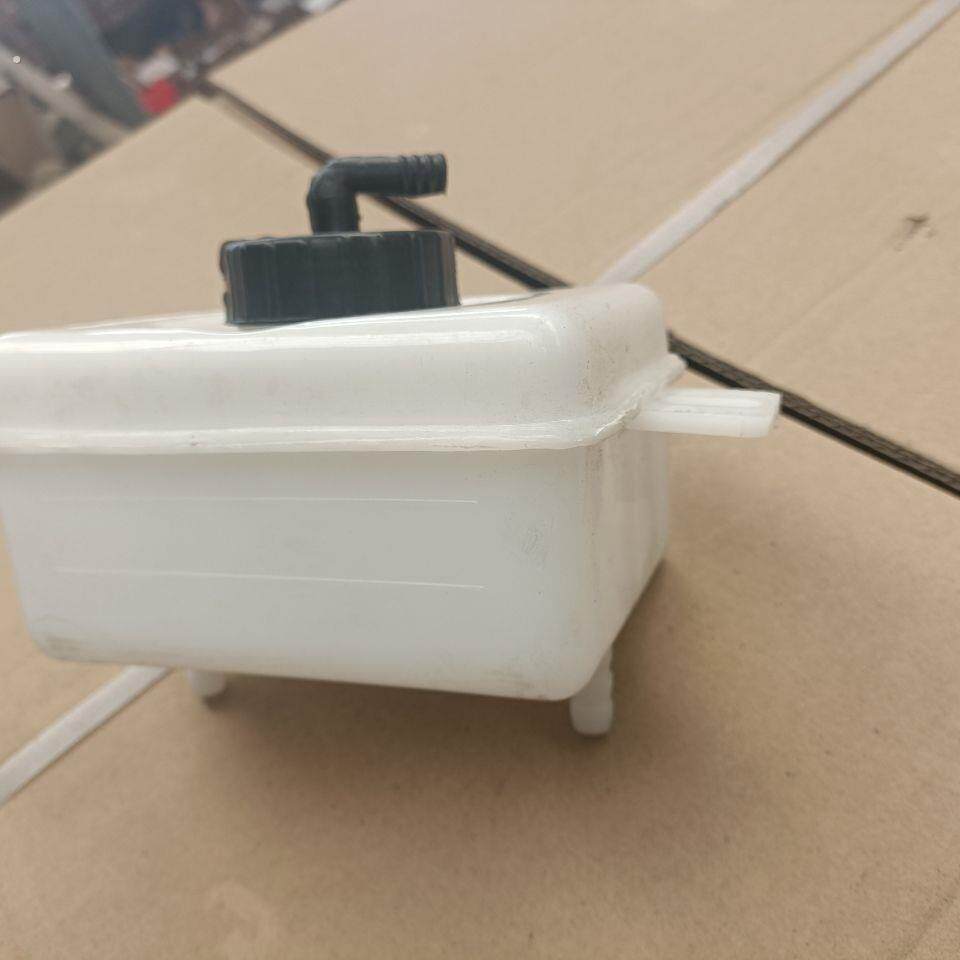 三轮车配件真空电机机油壶刹车助力真空泵用尼龙耐高温油箱
