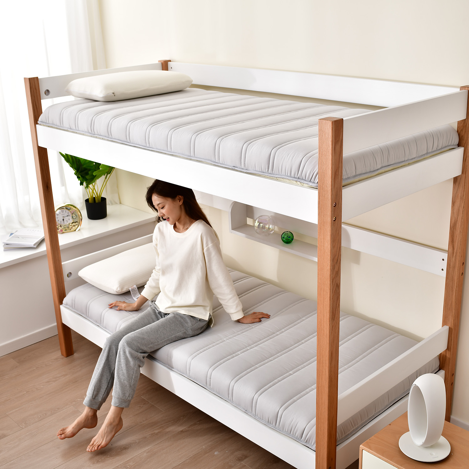 A类床垫不变形记忆棉垫超回弹不塌陷海绵儿童护脊椎宿舍褥子学生