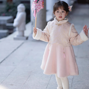 女童中国风汉服套装冬装新中式拜年服周岁礼服粉色连衣裙