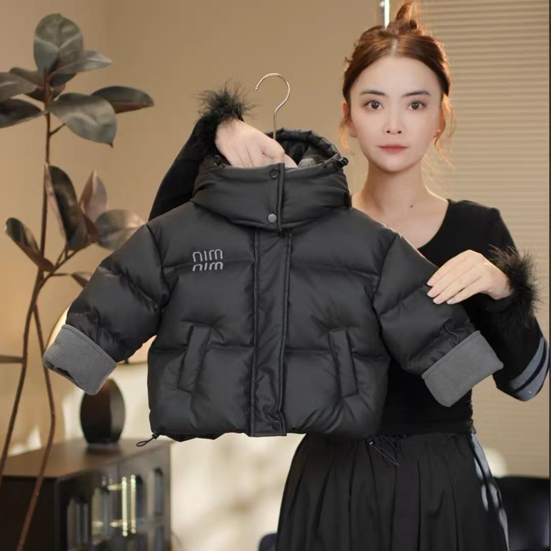 2025新款云朵泡芙羽绒服休闲时髦