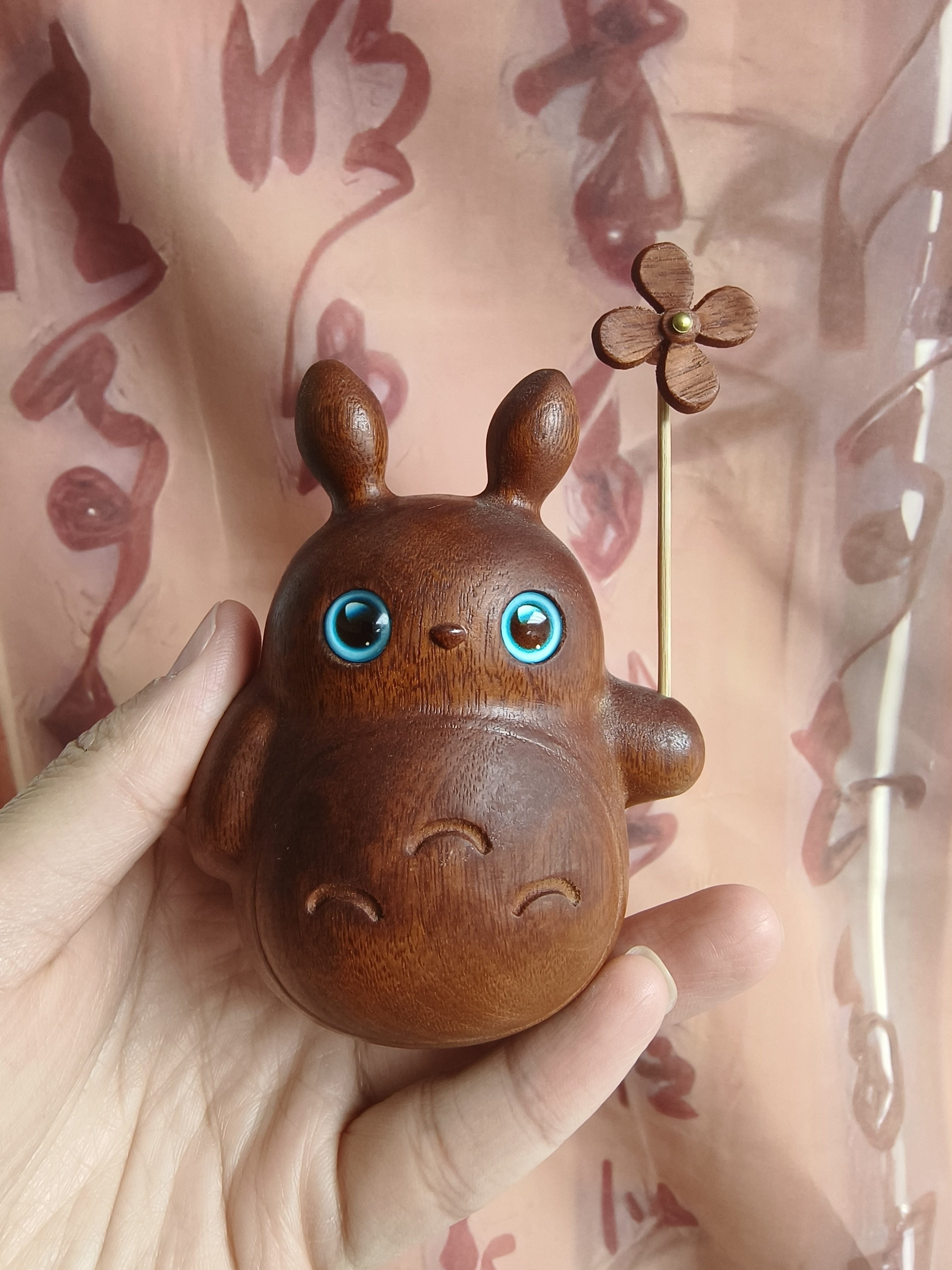 花梨木龙猫可爱风车实木卡通车载桌面治愈解压饰品摆件儿童礼物