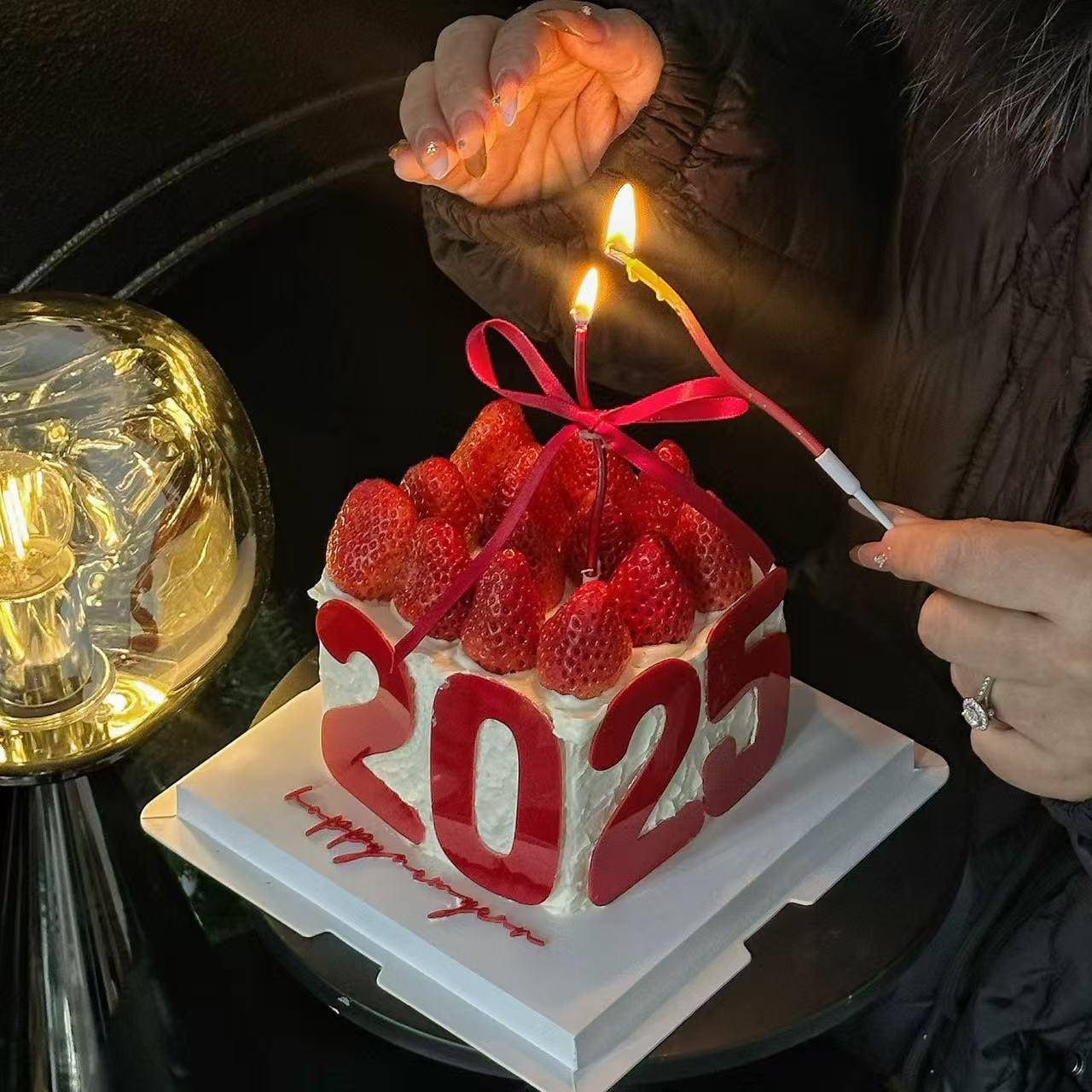 抱抱酱同款2025跨年蛋糕亚克力红色2025新年蛋糕插件烘焙配件