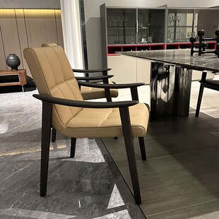 餐椅休闲椅双扶手椅子红橡实木皮质布艺大师设计奢华型酒店咖啡馆