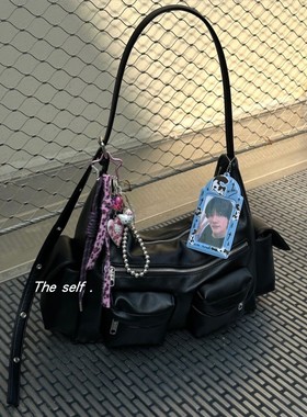 小众辣妹风机车复古包包2025新款软皮多口袋包休闲百搭单肩斜挎包