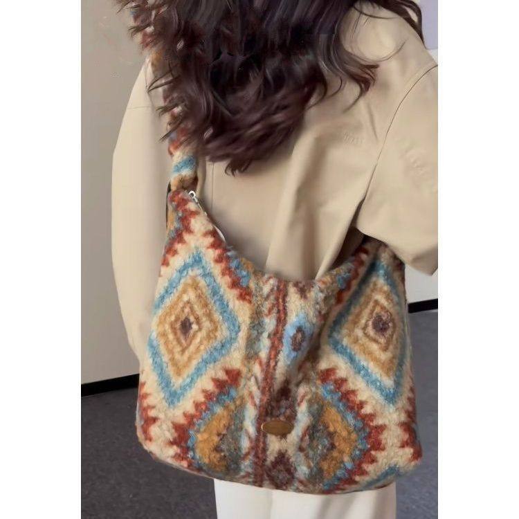 民族风毛呢毛绒包~秋冬新款拉链可调节抽绳单肩斜挎包复古通勤包