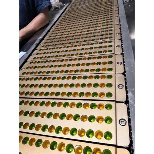 级蜜桃味营养糖果机16材质卡通软糖生产线全套益生菌软糖机